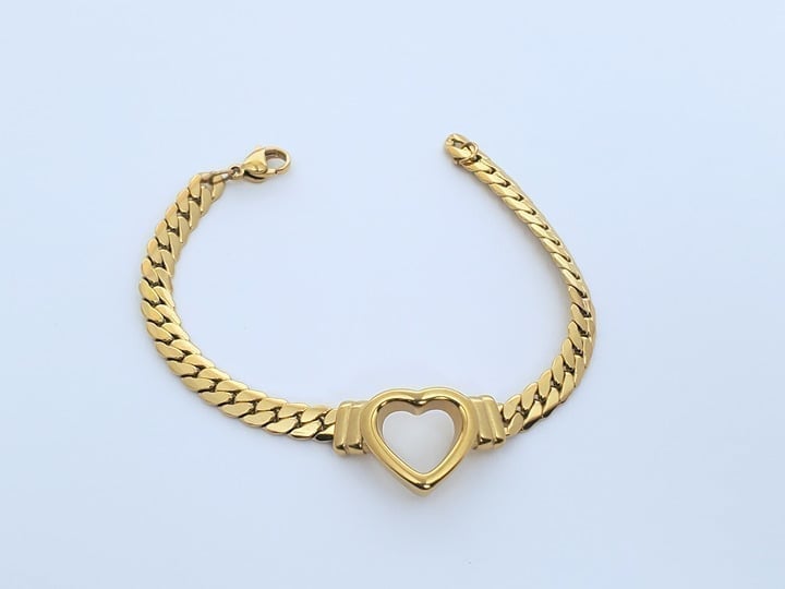 Adjustable Gold Plated Heart Design Bracelet - 1 Pc